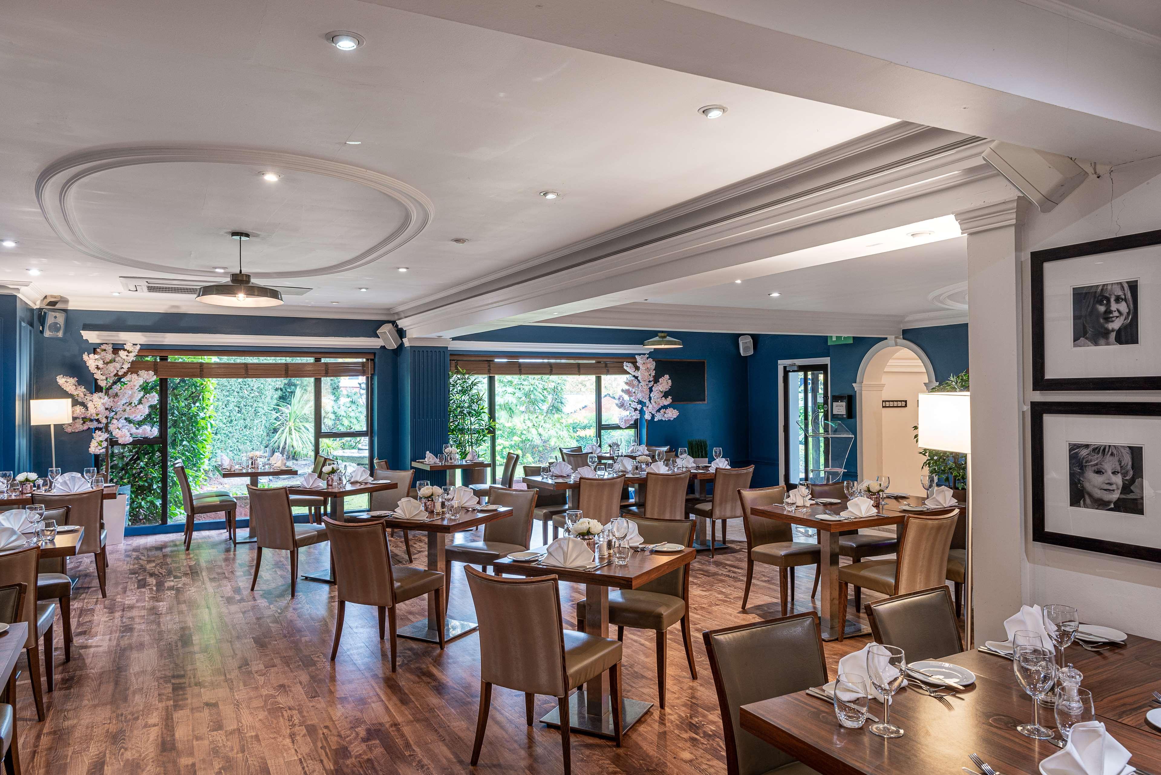 Holiday Inn - Manchester - Oldham By Ihg Failsworth Bagian luar foto