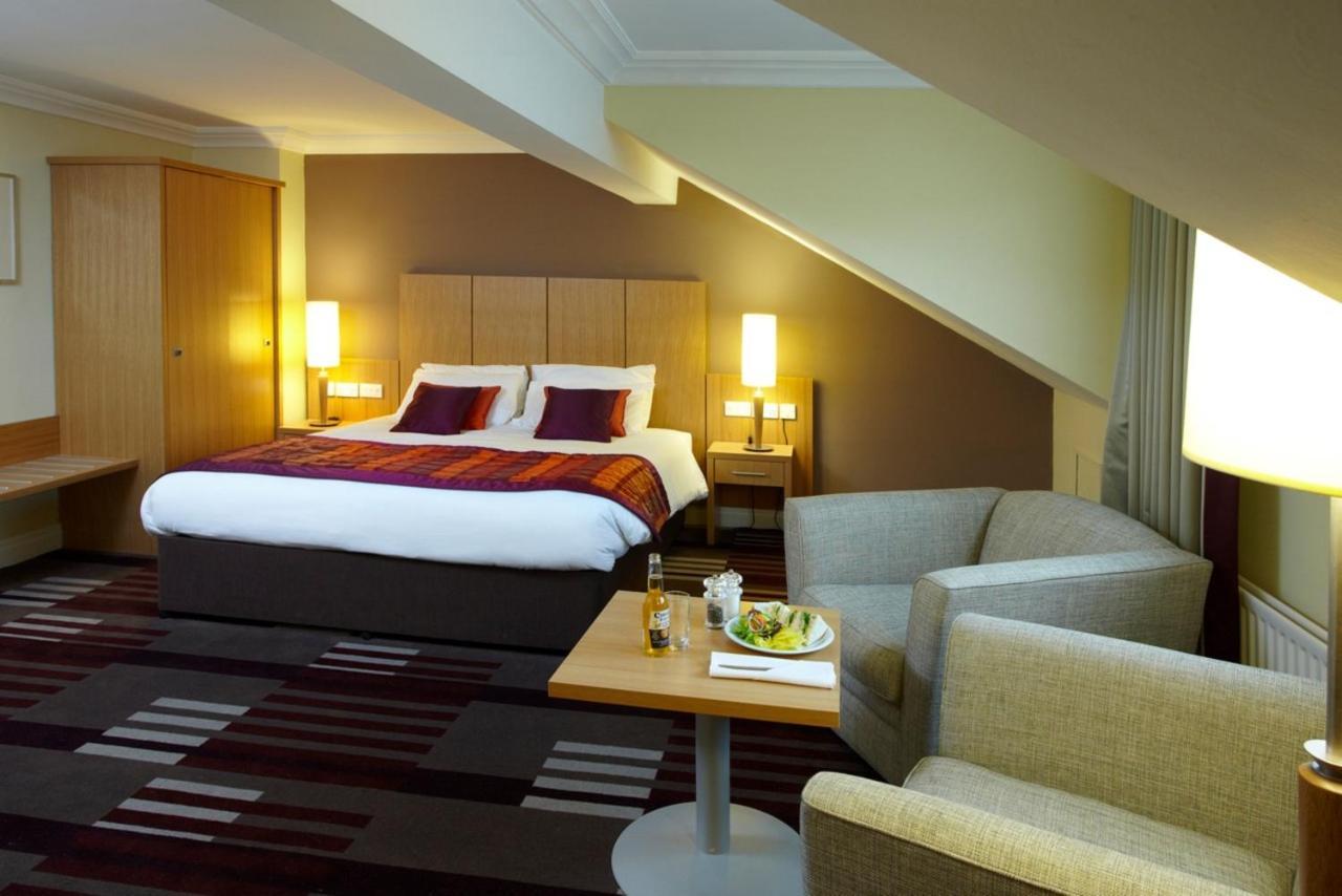 Holiday Inn - Manchester - Oldham By Ihg Failsworth Bagian luar foto