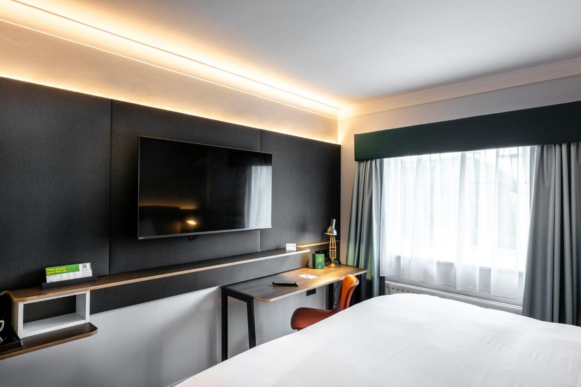 Holiday Inn - Manchester - Oldham By Ihg Failsworth Bagian luar foto
