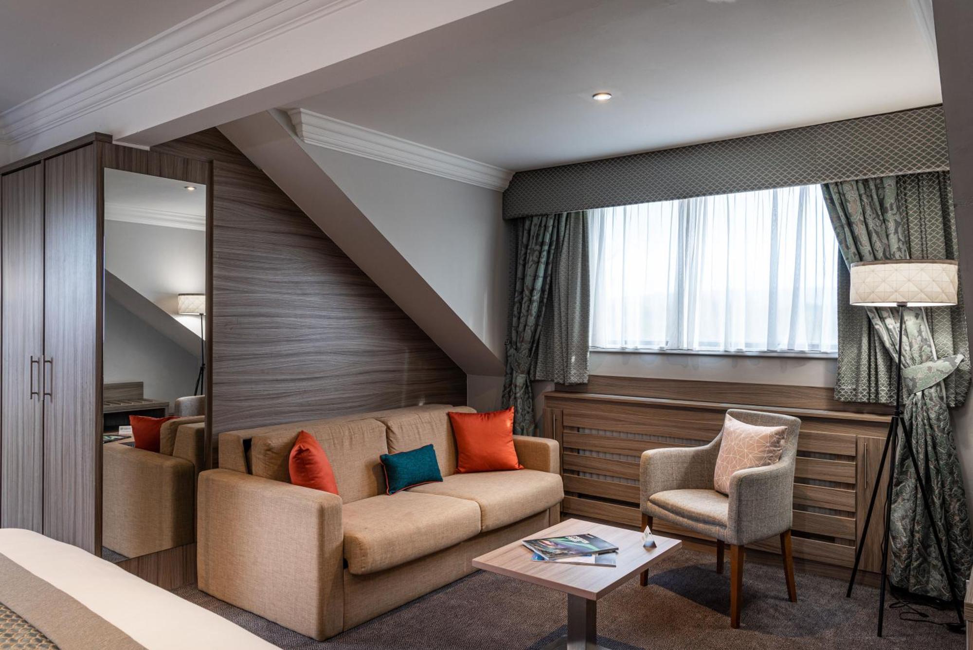 Holiday Inn - Manchester - Oldham By Ihg Failsworth Bagian luar foto