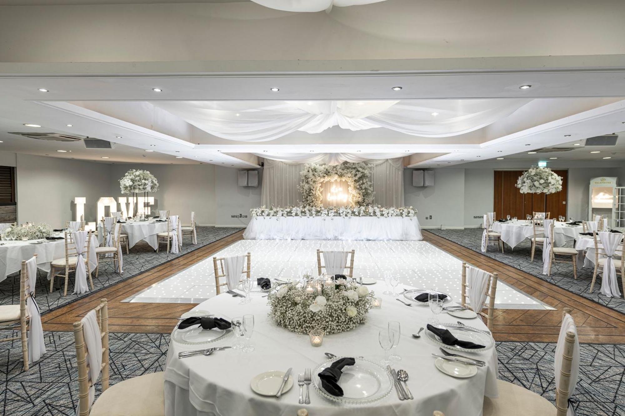 Holiday Inn - Manchester - Oldham By Ihg Failsworth Bagian luar foto