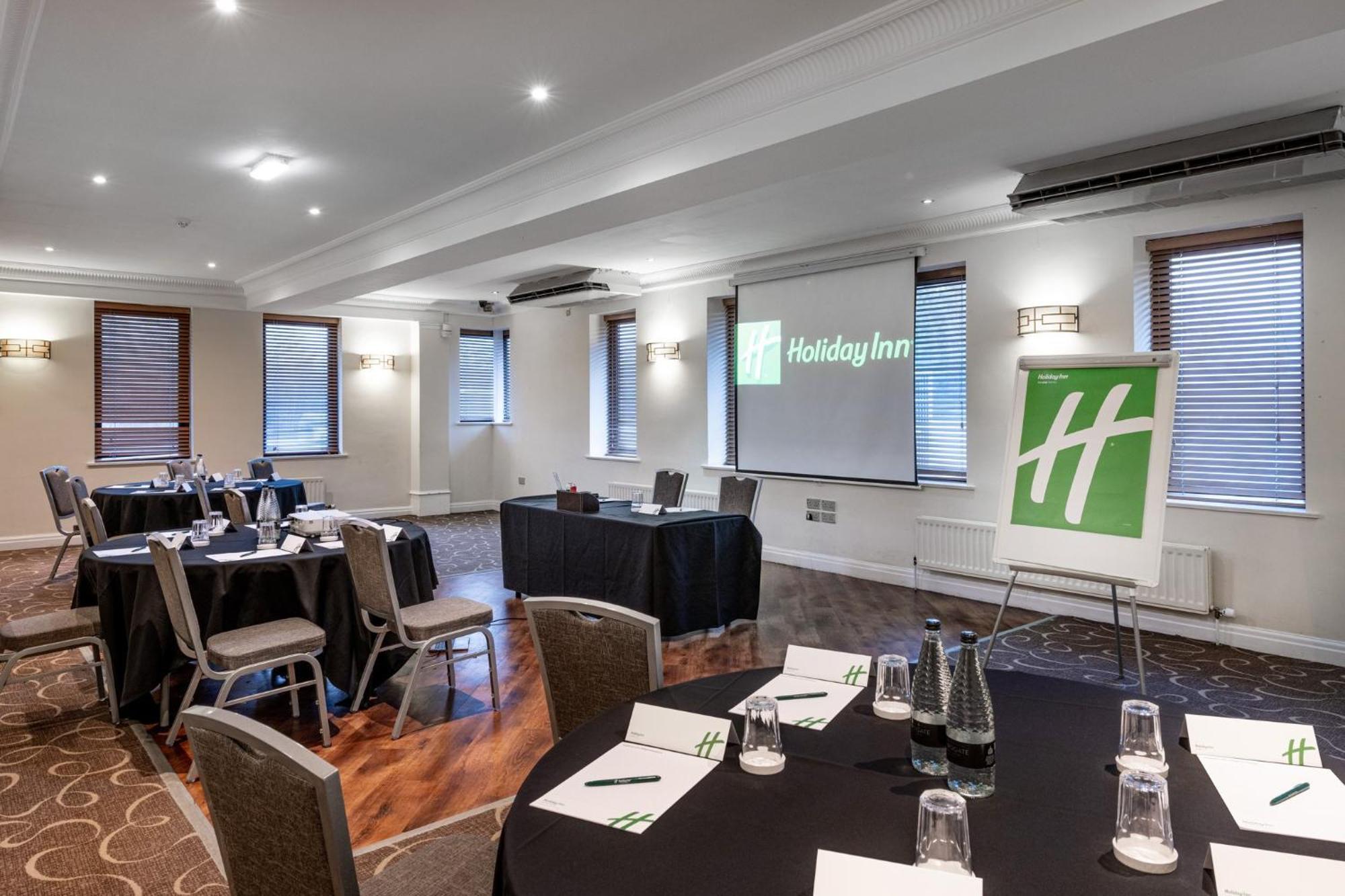 Holiday Inn - Manchester - Oldham By Ihg Failsworth Bagian luar foto