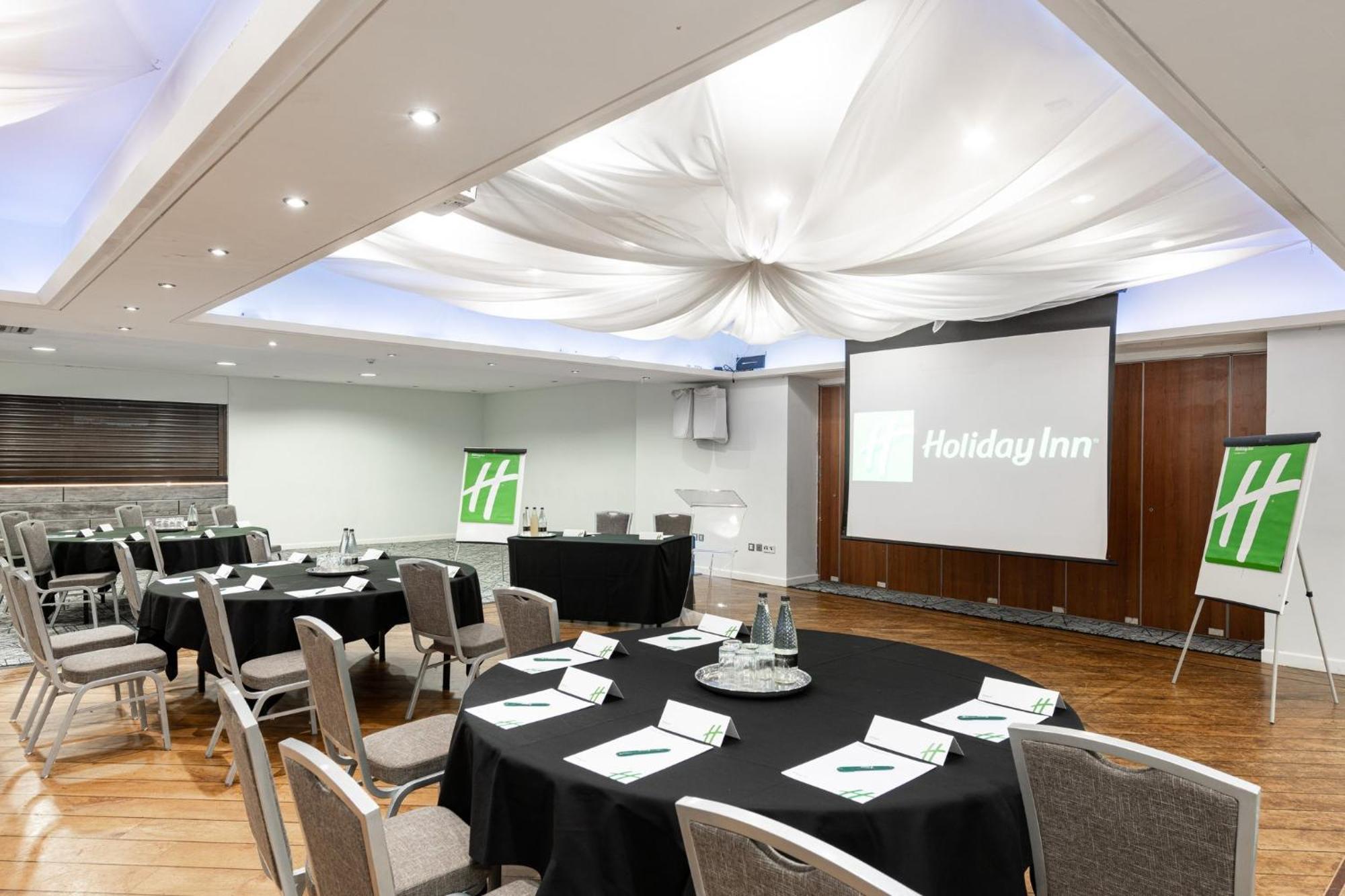 Holiday Inn - Manchester - Oldham By Ihg Failsworth Bagian luar foto